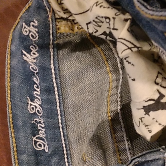Cowgirl tuff jeans,Don't Fence me in!! - Picture 5 of 10